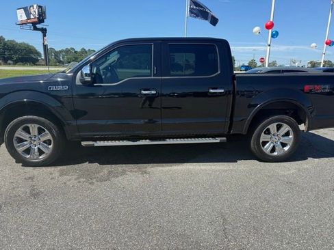 Used 2020 Ford F150 Lariat AWD/4WD image 2