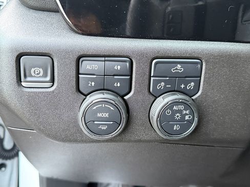 Used 2025 Chevrolet Silverado 1500 RST w/ Z71 Off-Road Package image 20