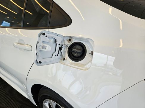 Used 2024 Toyota Corolla LE FWD image 31