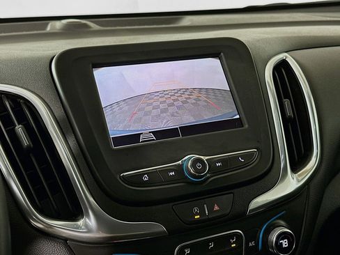 Used 2024 Chevrolet Equinox LT w/ LPO, Floor Liner Package FWD image 19
