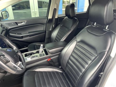 Used 2024 Ford Edge SEL AWD/4WD image 11