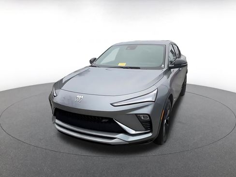 Used 2025 Buick Envista Sport Touring image 7