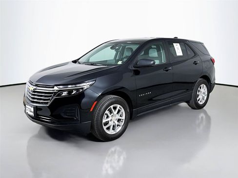 Used 2024 Chevrolet Equinox LS w/ LS Convenience Package AWD/4WD image 5