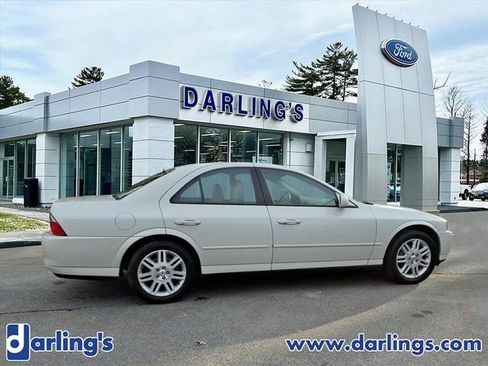 Used 2005 Lincoln LS RWD image 4