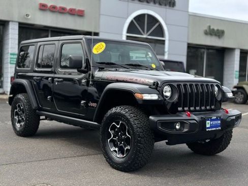 Used 2023 Jeep Wrangler Unlimited Rubicon w/ Cold Weather Group AWD/4WD image 8
