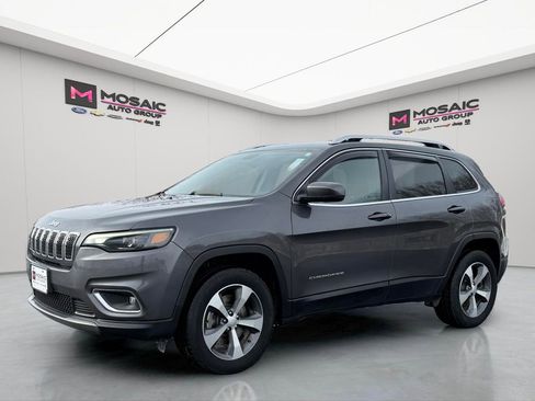 Used 2020 Jeep Cherokee Limited image 17