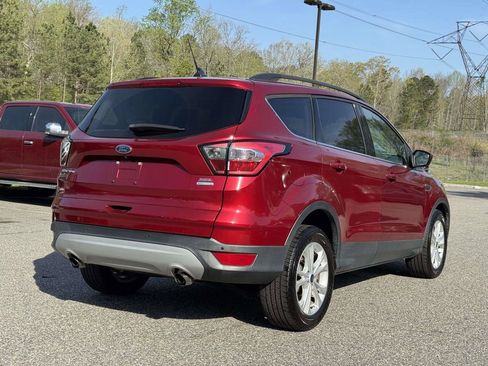 Used 2018 Ford Escape SEL image 21