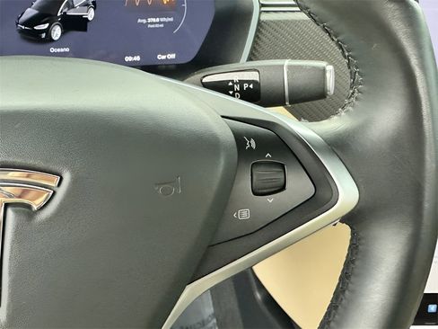 Used 2017 Tesla Model X 75D image 14