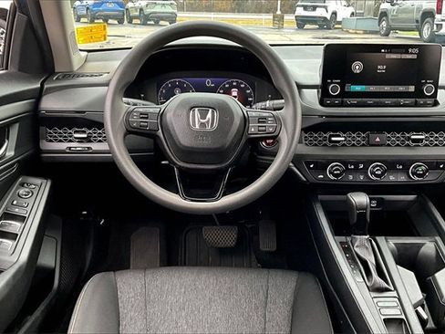 Used 2024 Honda Accord EX image 8