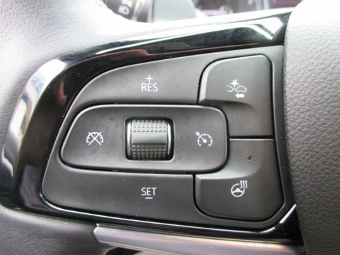 Used 2024 Buick Enclave Essence w/ Sport Touring Edition FWD image 25
