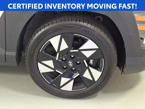 Certified 2025 Hyundai Kona SEL FWD image 9