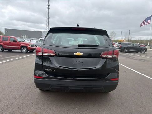 Used 2023 Chevrolet Equinox LS w/ LPO, Floor Liner Package FWD image 4