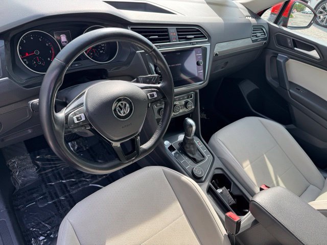 Used 2019 Volkswagen Tiguan SE AWD/4WD image 18