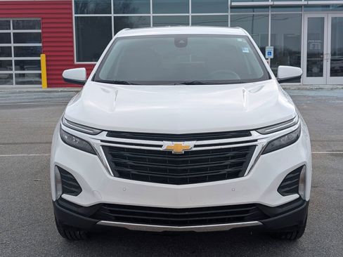 Used 2024 Chevrolet Equinox LT image 2