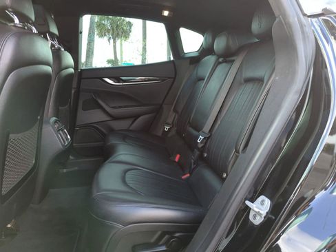 Used 2020 Maserati Levante S image 10