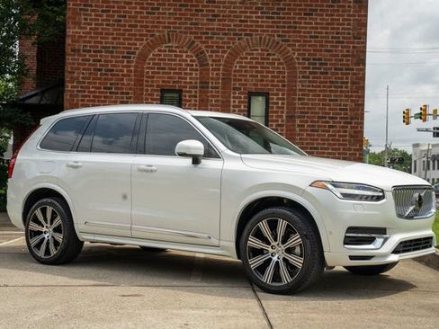 Used 2025 Volvo XC90 T8 Plus w/ Protection Package Premier AWD/4WD image 3