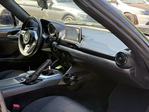 Used 2016 MAZDA MX-5 Miata Club image 22