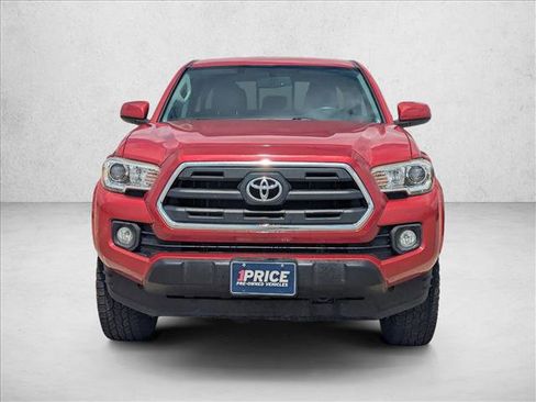 Used 2017 Toyota Tacoma SR5 w/ Tow Package image 2
