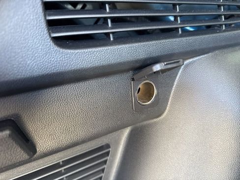 Used 2021 Ford Escape SE w/ SE Sport Appearance Package image 16