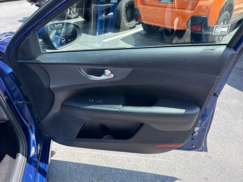 Used 2019 Kia Forte LXS FWD image 20