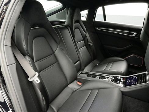 Used 2017 Porsche Panamera Turbo image 16
