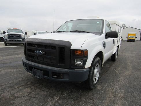 Used 2008 Ford F250 2WD Regular Cab Super Duty image 9