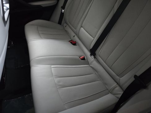 Used 2016 BMW X6 M w/ Premium Package AWD/4WD image 17