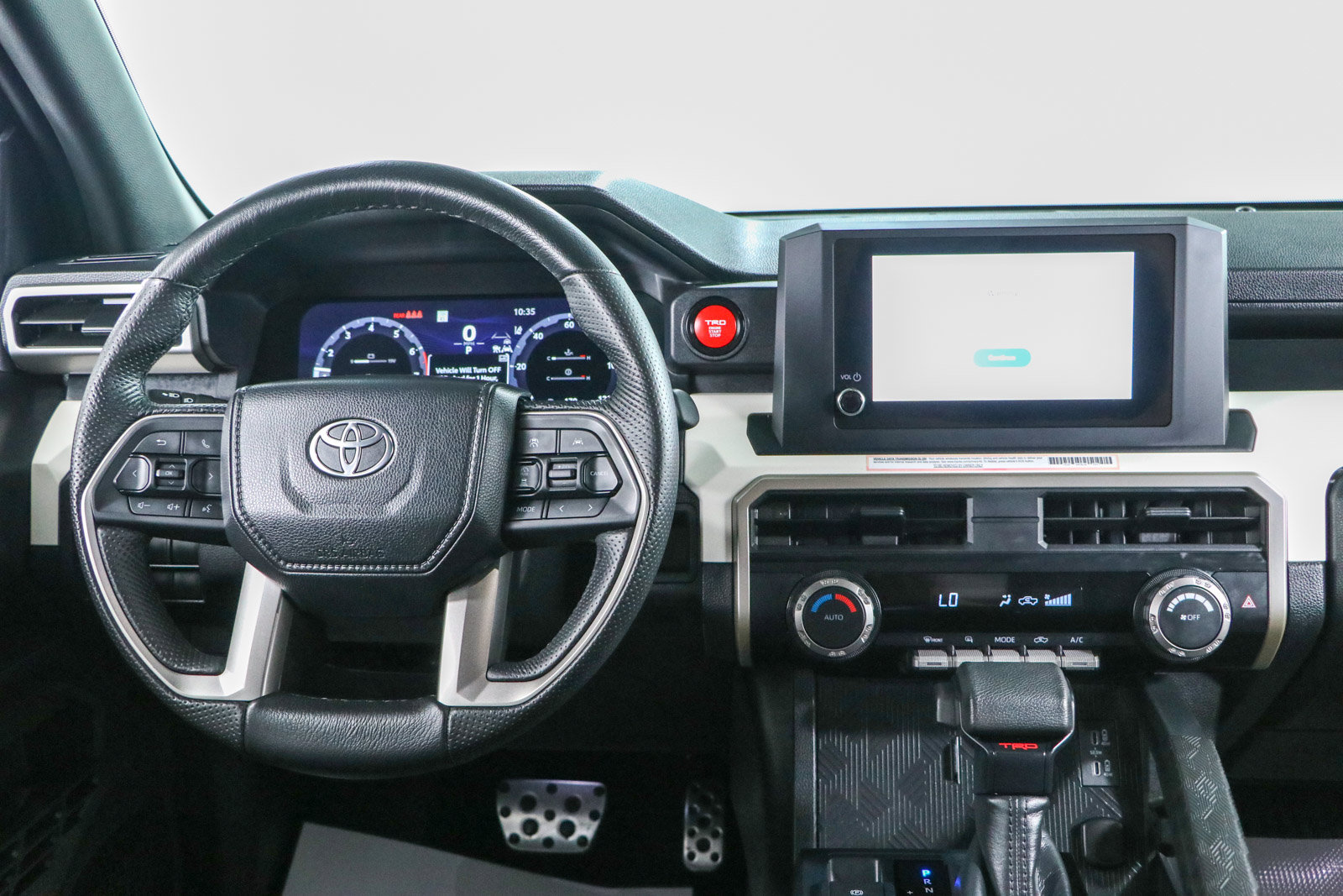Used 2024 Toyota Tacoma TRD Sport AWD/4WD image 18
