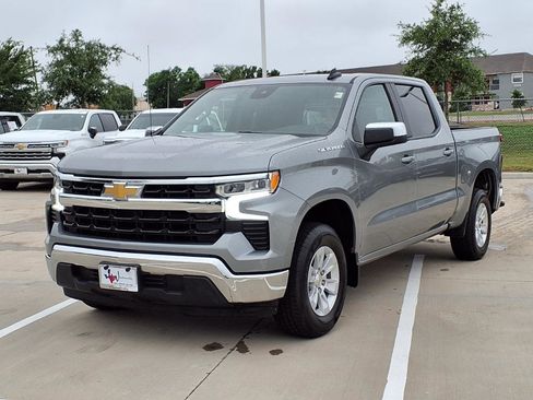 Used 2025 Chevrolet Silverado 1500 LT RWD image 3