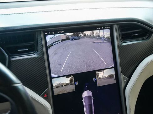 Used 2018 Tesla Model X 75D AWD/4WD image 25