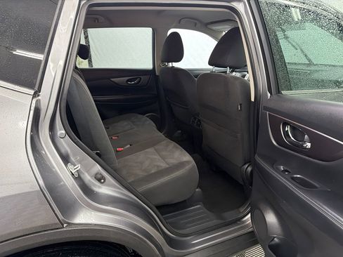 Used 2016 Nissan Rogue SV FWD image 16