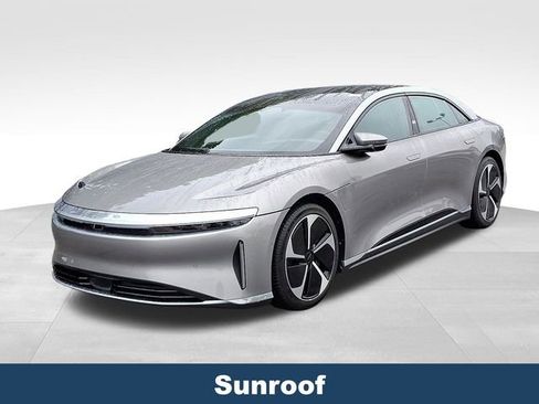 Used 2023 Lucid Air Touring image 4