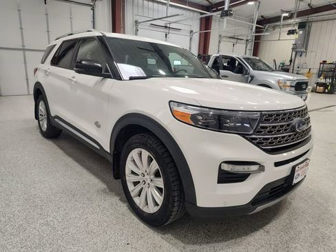 Used 2022 Ford Explorer King Ranch w/ Premium Technology Package AWD/4WD image 3