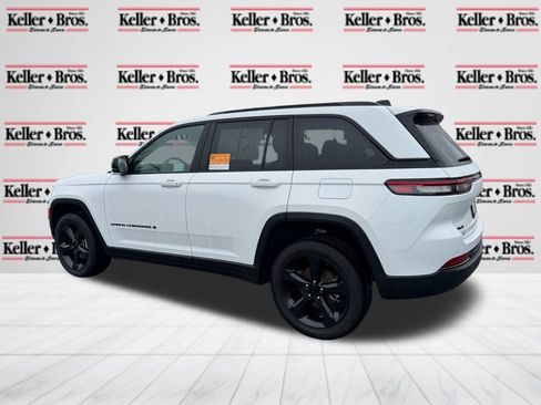 Certified 2023 Jeep Grand Cherokee Altitude image 5