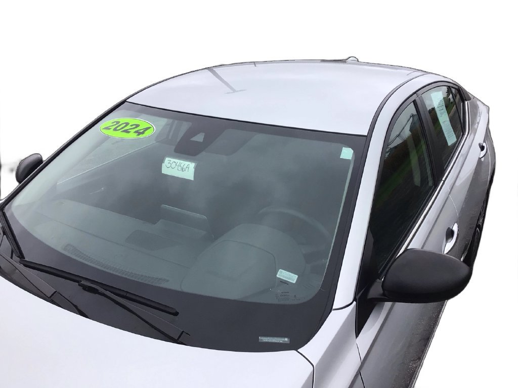 Used 2024 Nissan Altima 2.5 SV FWD image 12