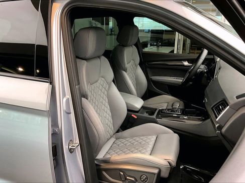 Certified 2025 Audi SQ5 Premium Plus w/ Premium Plus Package image 8