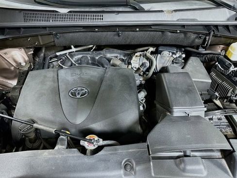 Used 2019 Toyota Highlander Limited AWD/4WD image 31