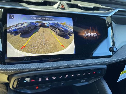 New 2026 Jeep Cherokee Laredo AWD/4WD image 12