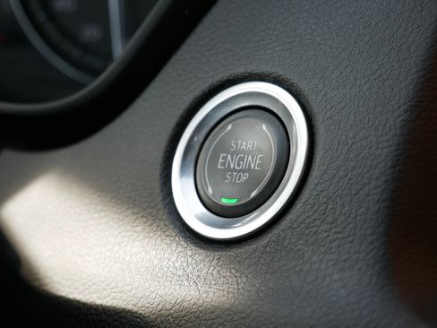 Certified 2023 Cadillac XT4 Sport image 24