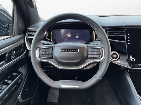 Used 2022 Jeep Wagoneer Series II w/ Premium Group I image 12