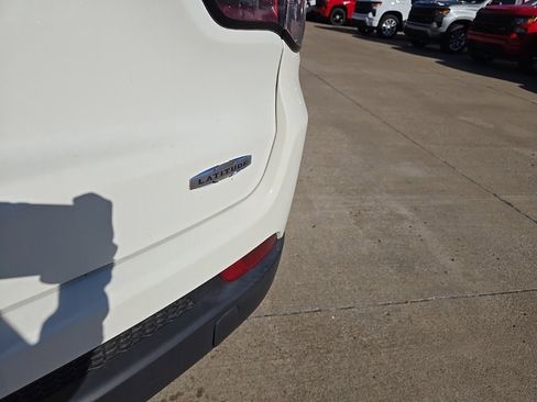 Used 2018 Jeep Compass Latitude image 37