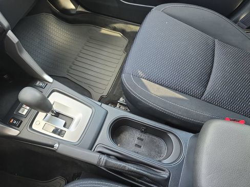 Used 2018 Subaru Forester 2.5i Premium AWD/4WD image 25