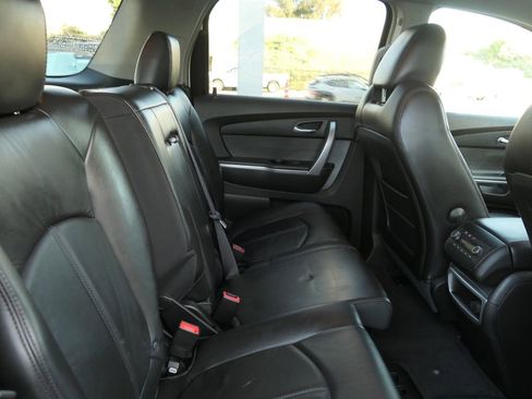 Used 2009 GMC Acadia SLT image 25