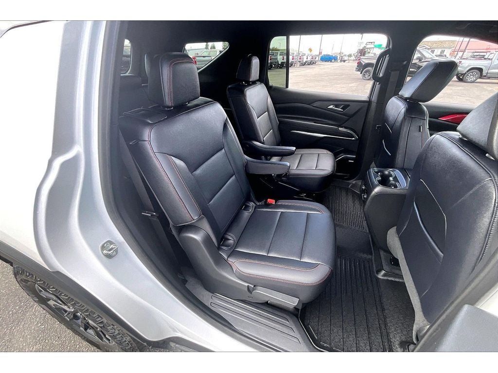 Used 2024 Chevrolet Traverse Z71 w/ Enhanced Driving Package AWD/4WD image 28