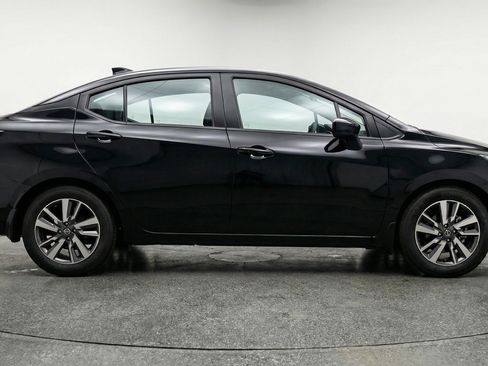 Used 2025 Nissan Versa SV image 11