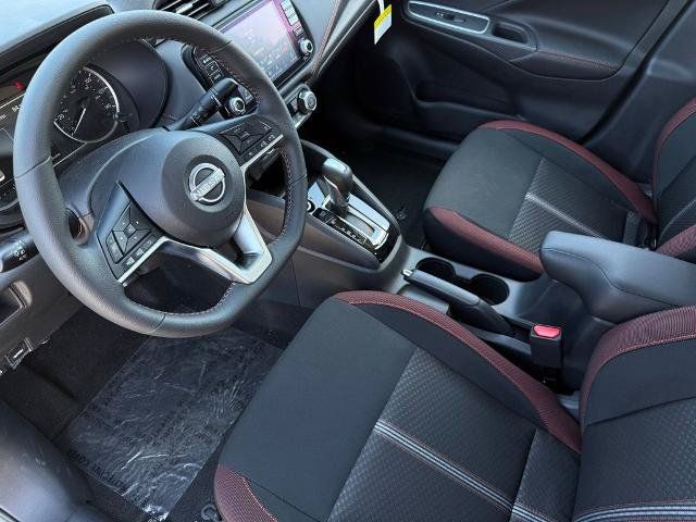 New 2025 Nissan Versa SR w/ Trunk Package FWD image 16