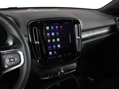 Certified 2023 Volvo C40 P8 Recharge Plus w/ Climate Package image 9