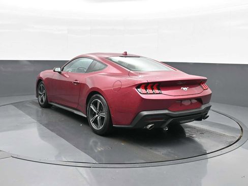 Used 2025 Ford Mustang Coupe image 7