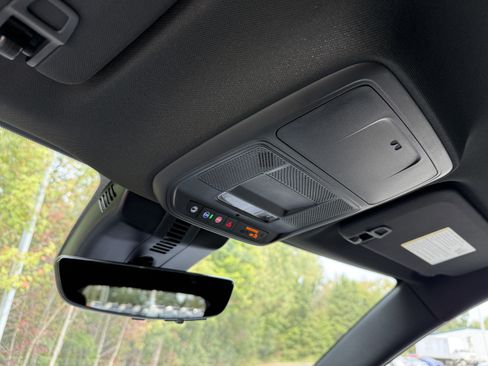 New 2026 Buick Enclave Preferred w/ Power Package image 25