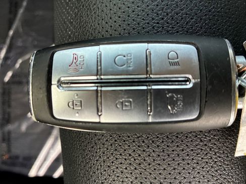 Used 2025 Genesis GV70 2.5T AWD/4WD image 29